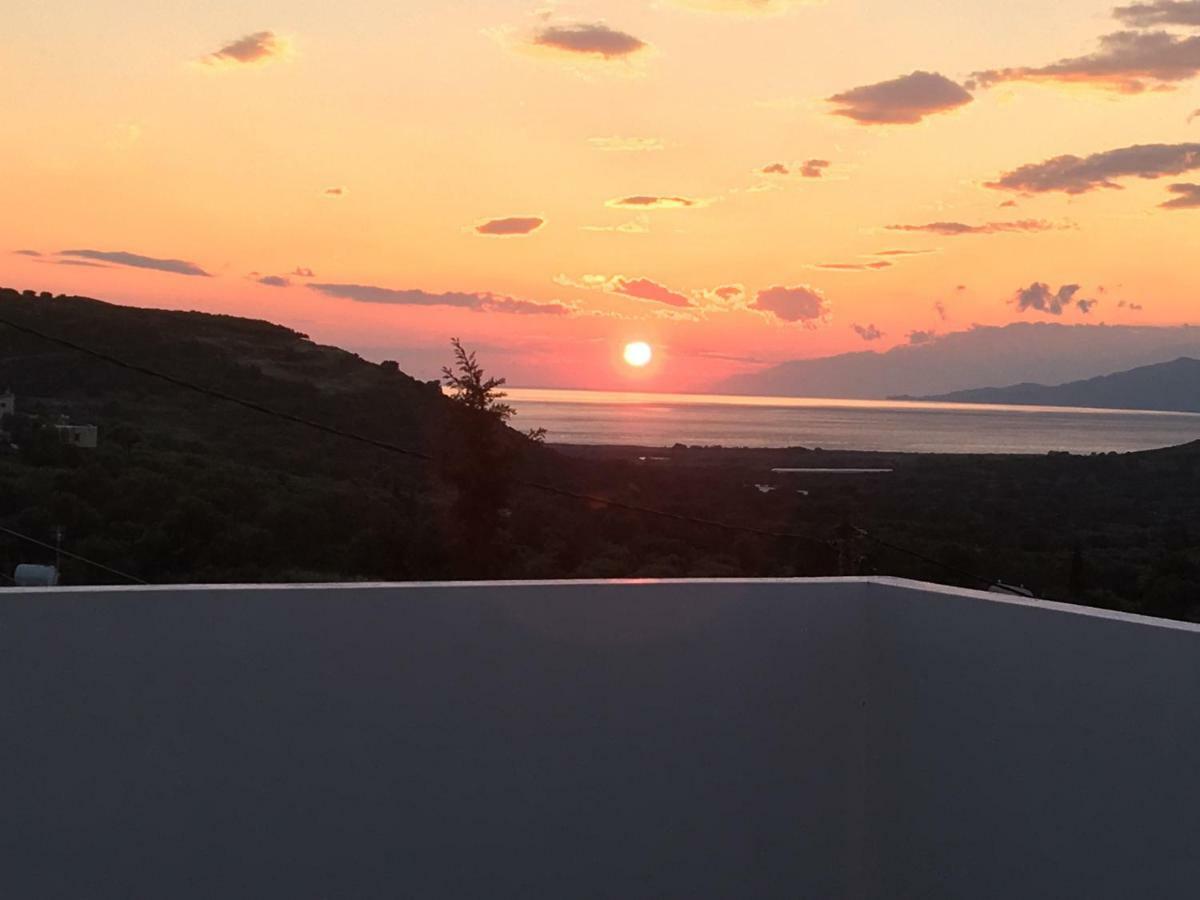 Landros Villa Kamilari Buitenkant foto